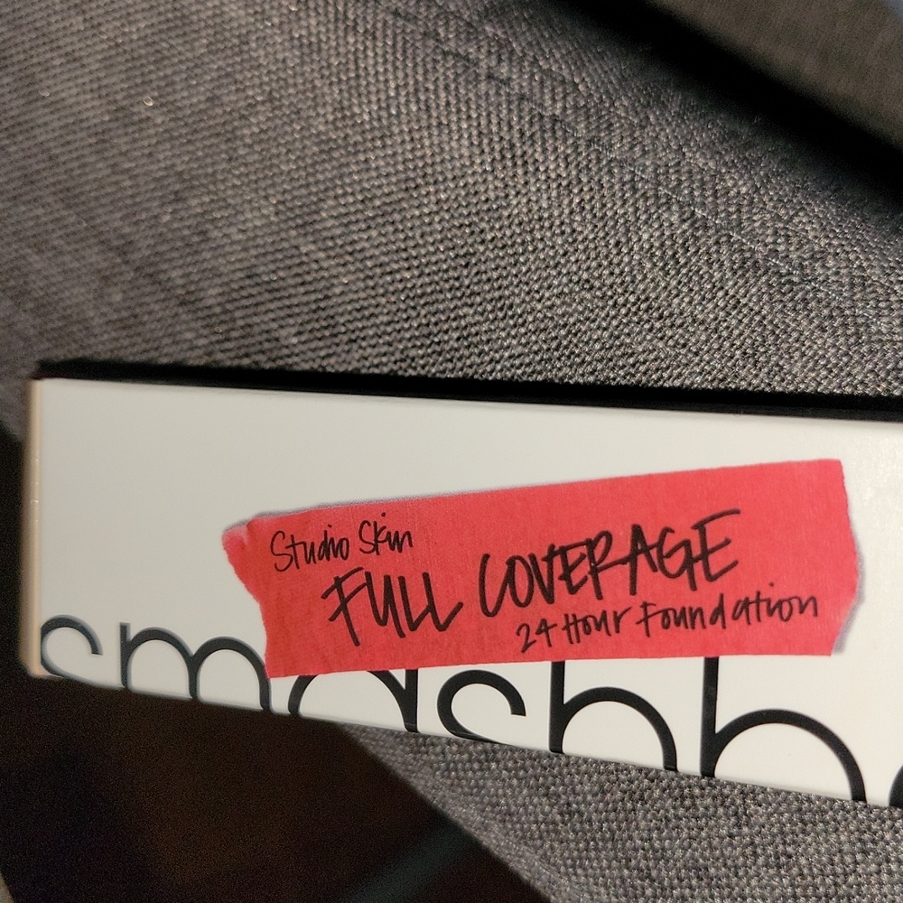 Smashbox foundation
